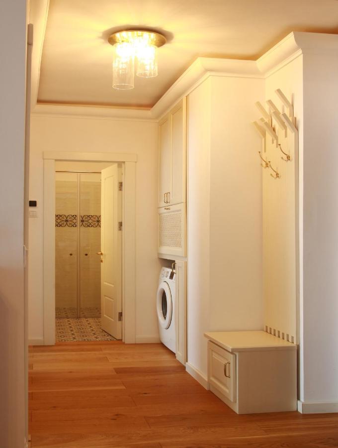 Premium Central Apartment Braşov Exteriör bild